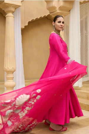 Mariam Malik Unstitched Luxury Formals Collection'2025-Luxury Formals - 3