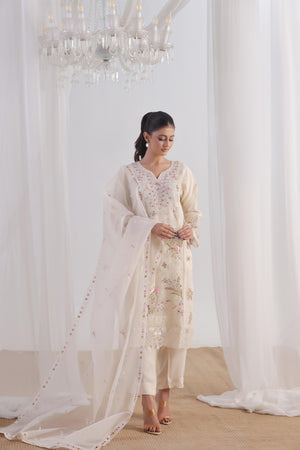 Dressline Malikah Stitched 3 Piece Luxury Emb Organza Collection