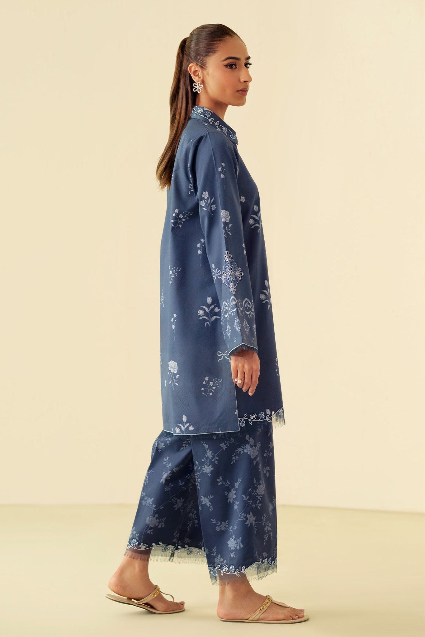 Daffodils By Seran Unstitched 2 Piece Lawn Collection'2025-11-Lexie