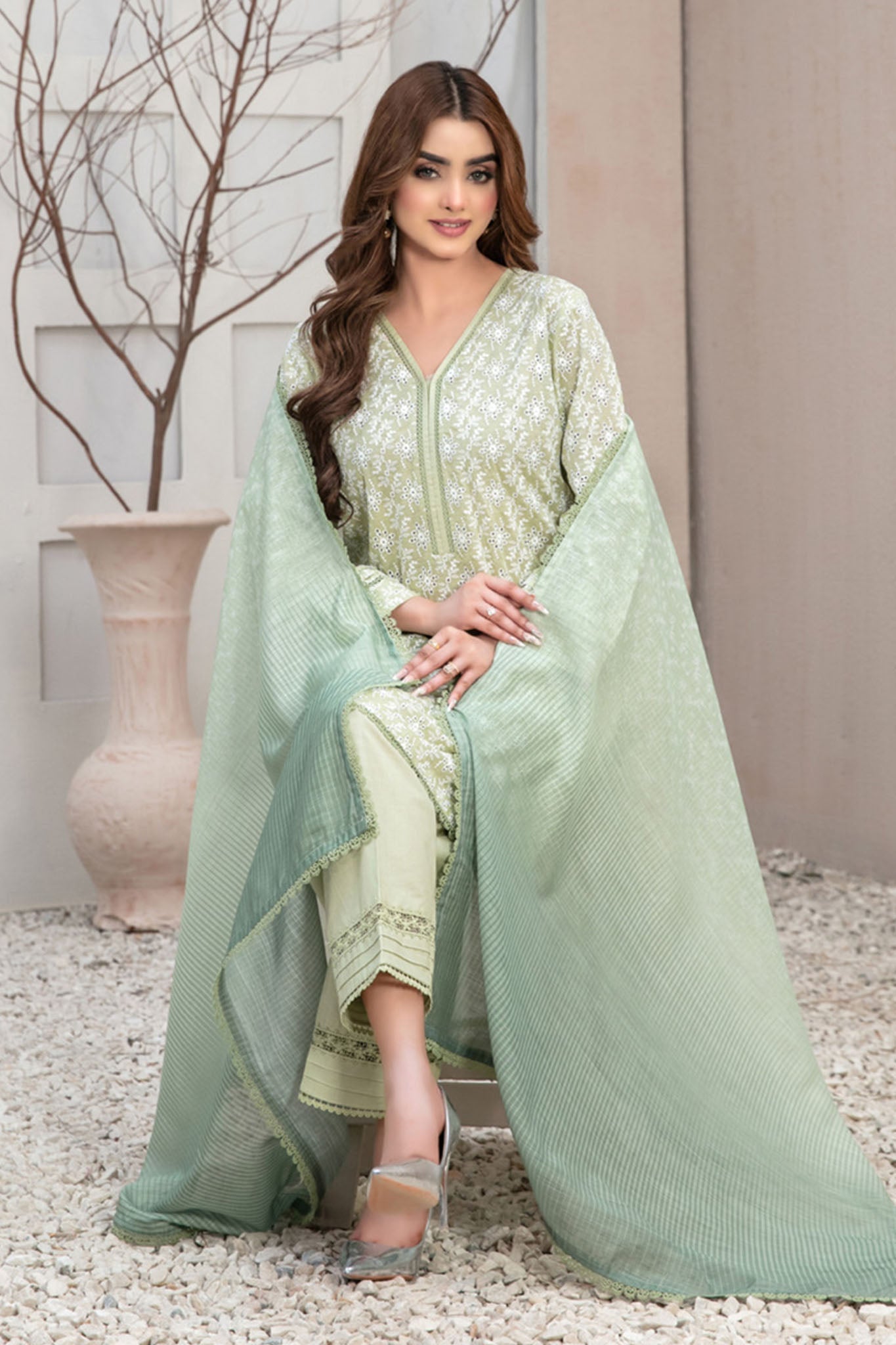 RIfna By Tawakkal Stitched 3 Piece Emb Lawn Collection-D-2916