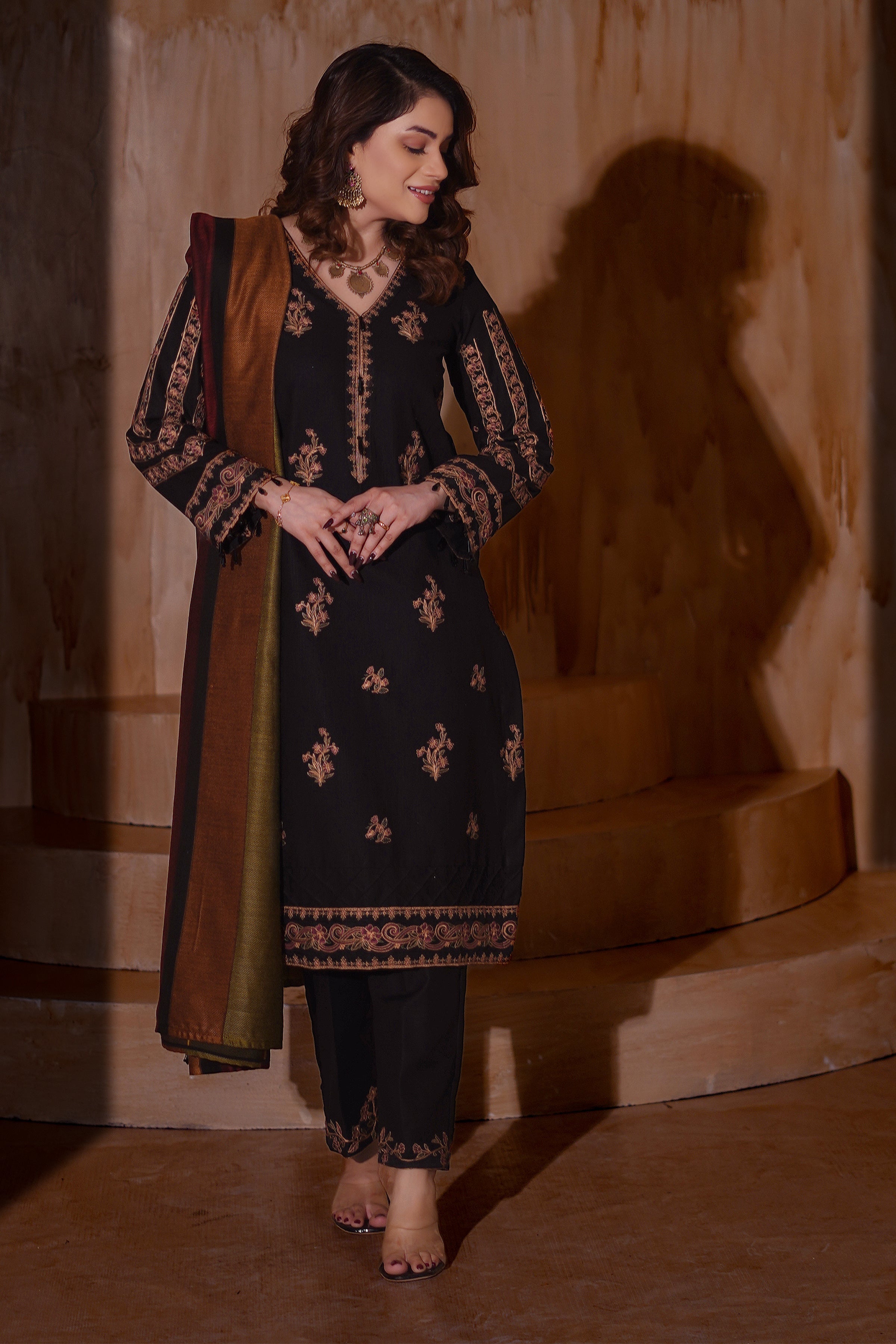 Aayra Stitched Winter Collection'2025-AY1143 - Smoky Black 3Pc