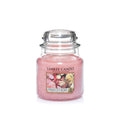 Yankee Candle Jar Middle Fresh Cut Roses