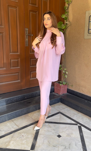 Manahils Stitched Lilac Knot Set