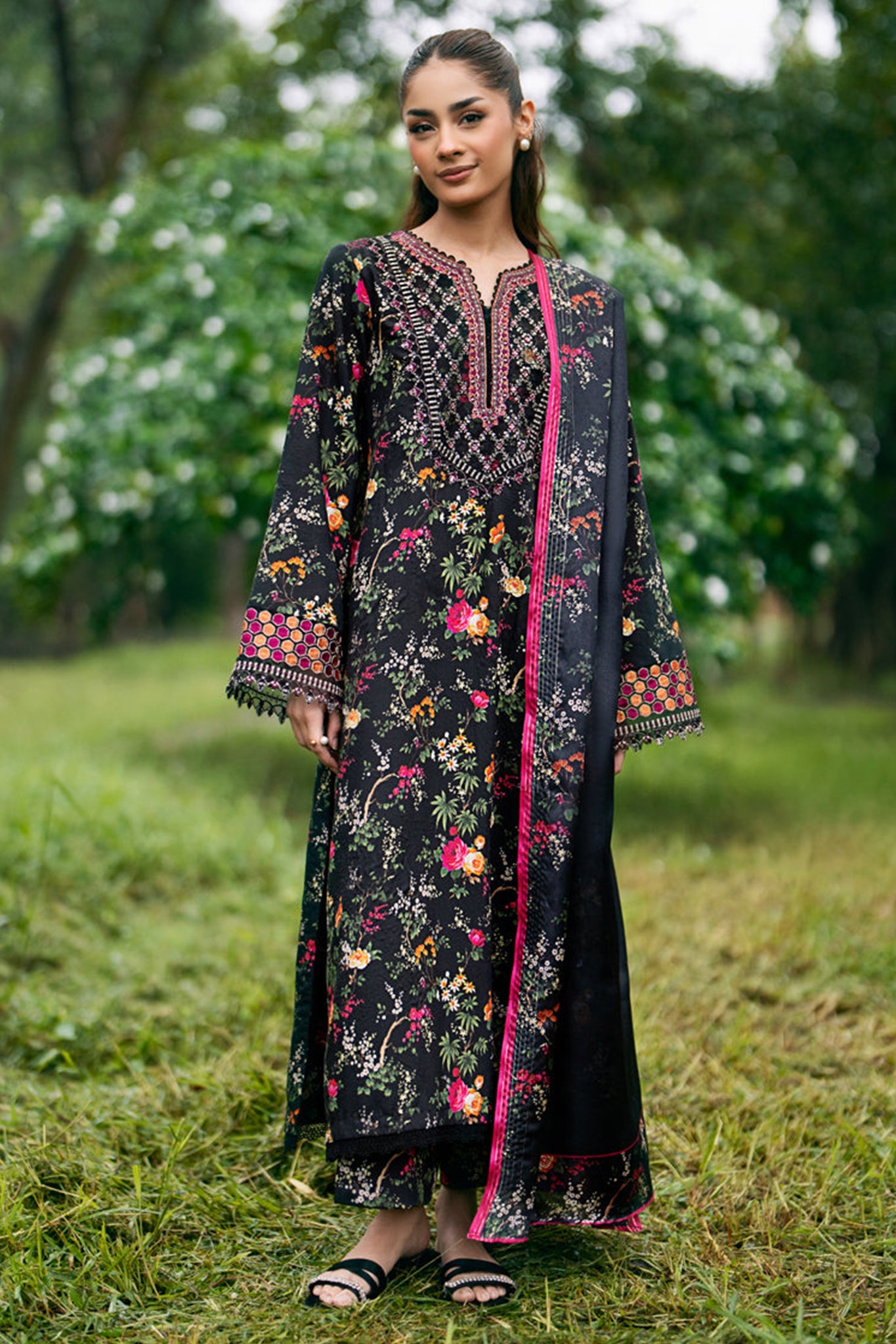 A Whimsical by Xenia Unstitched 3 Piece Winter Collection'2024-03-Gili