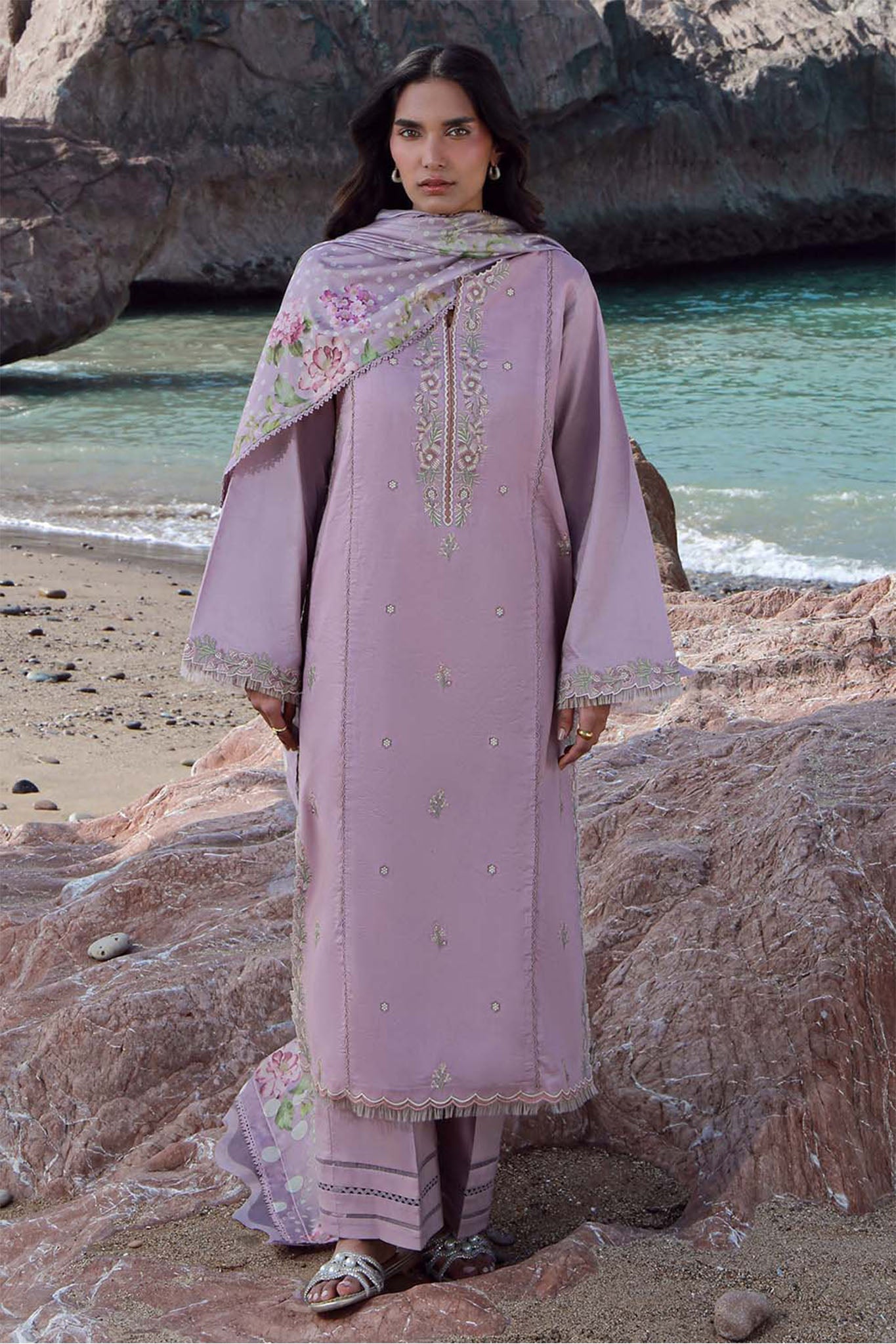 Afsanah By Seran Unstitched 3 Piece Lawn Chapter 01 Suit-04-Nihal