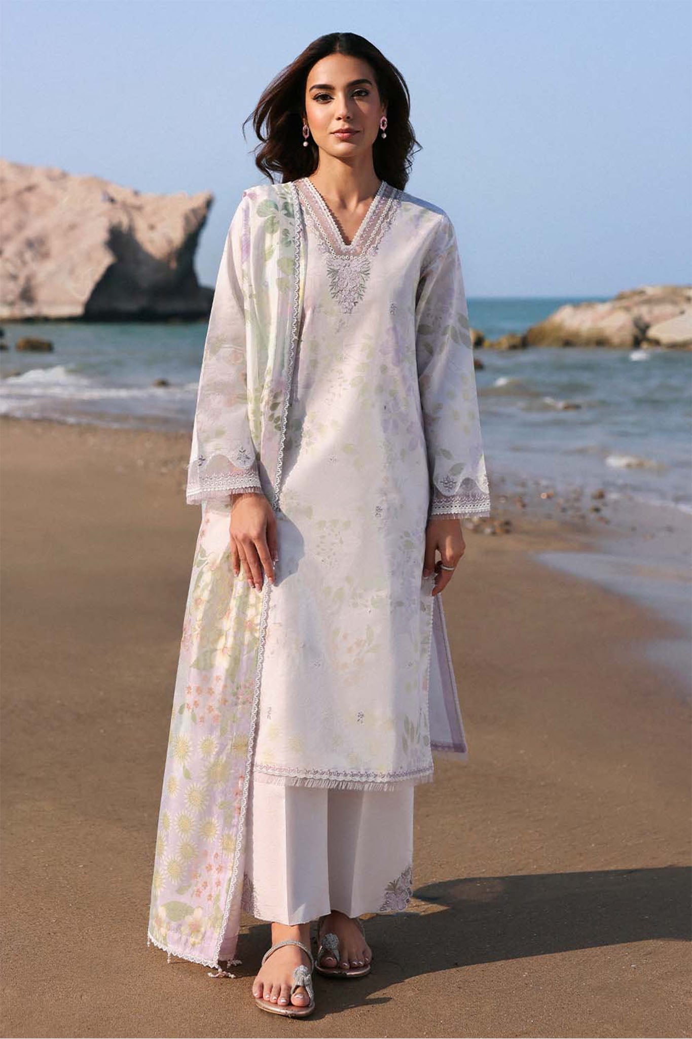 Afsanah By Seran Unstitched 3 Piece Lawn Chapter 01 Suit-10-Helin