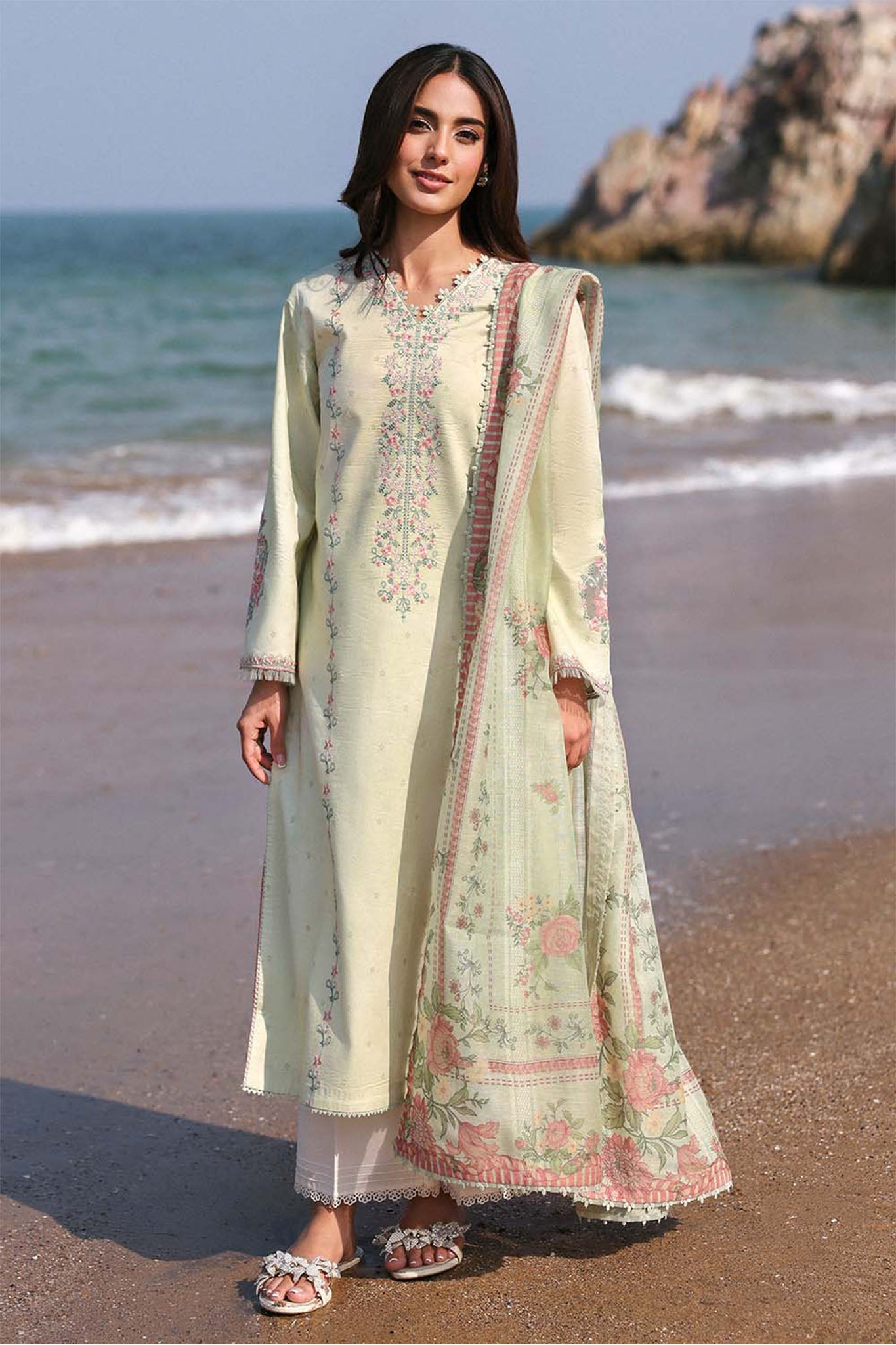 Afsanah By Seran Unstitched 3 Piece Lawn Chapter 01 Suit-13-Fariha