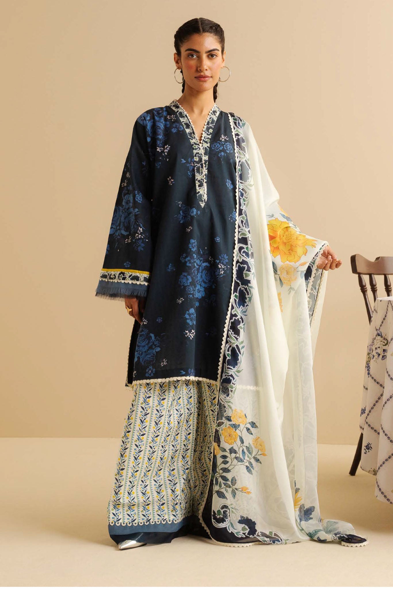 CoCo Prints By Zara Shah Jahan Unstitched 3 Piece Lawn Drop Two Collection'2025-01-B-Leya