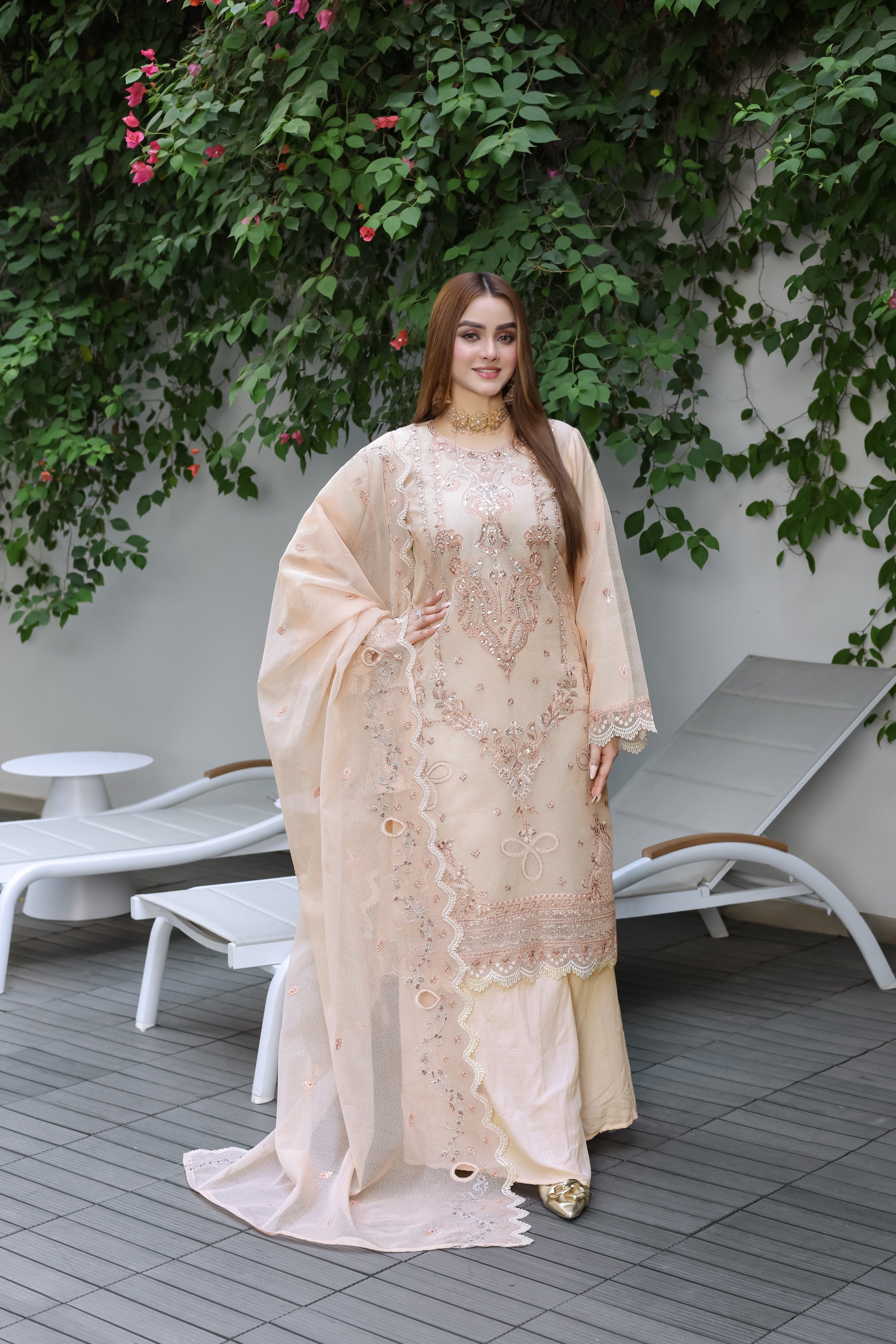 Mintara By Dressline Semi Stitched 3 Piece Aiyudia Formals Collection'2025-mintara-semi-stitched-champagne-veil