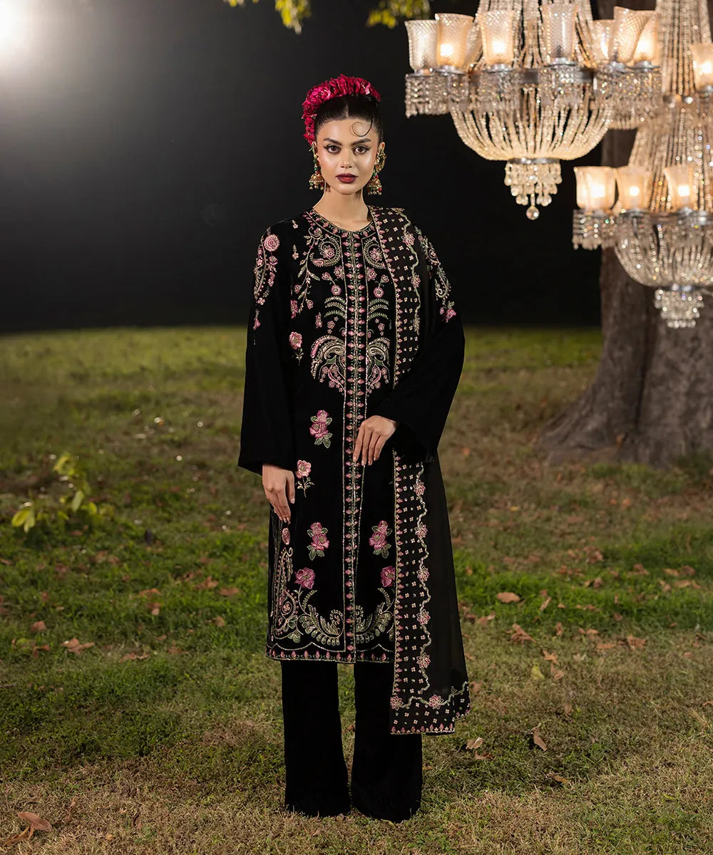 Makhmal By Mazil Stitched 3 Piece Formals Suit-Swabi