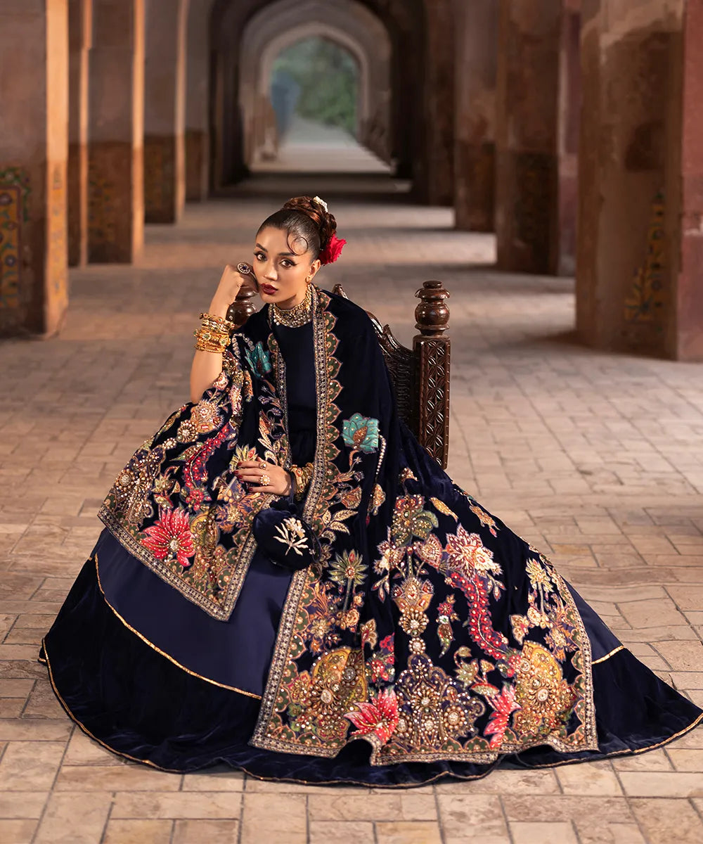 Makhmal By Mazil Shawl Suit-Moorni