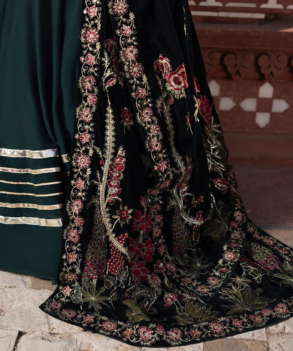 Makhmal By Mazil Shawl Suit-Amarbail