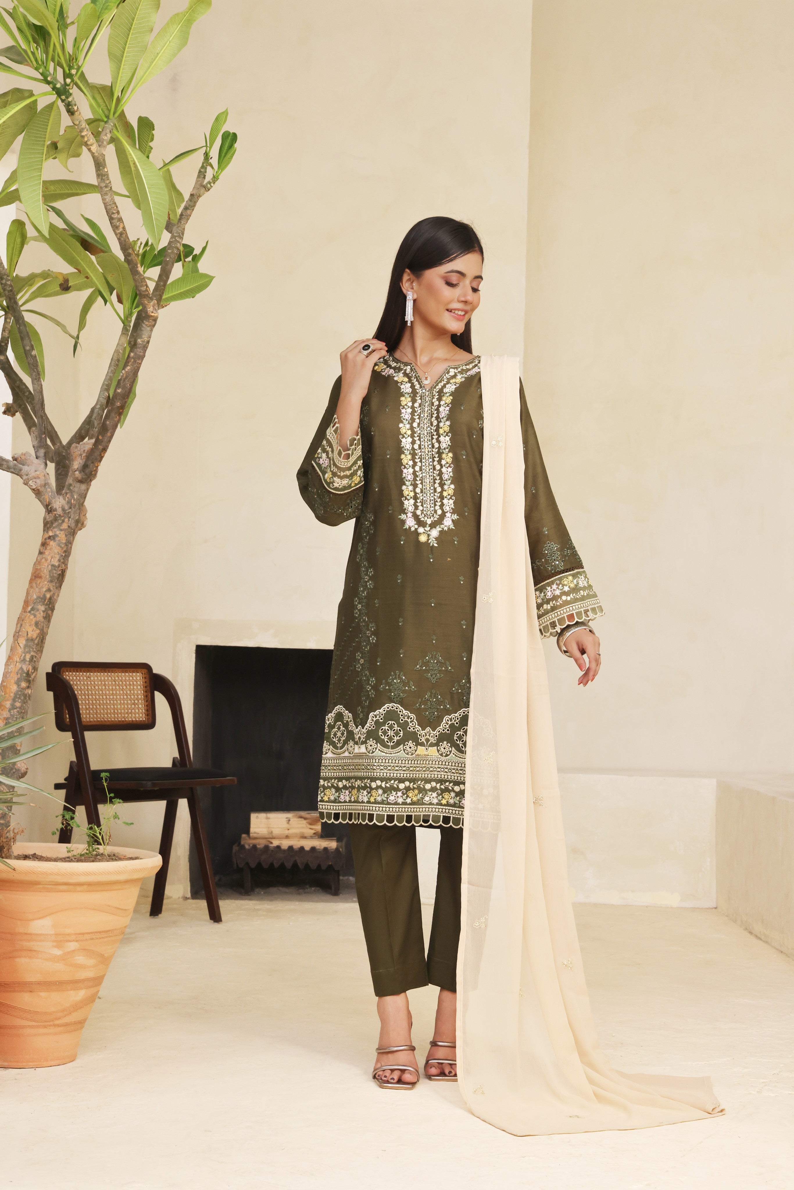 Dressline Meher  Stitched 3 Piece Emb Self Lawn Jacquard Collection
