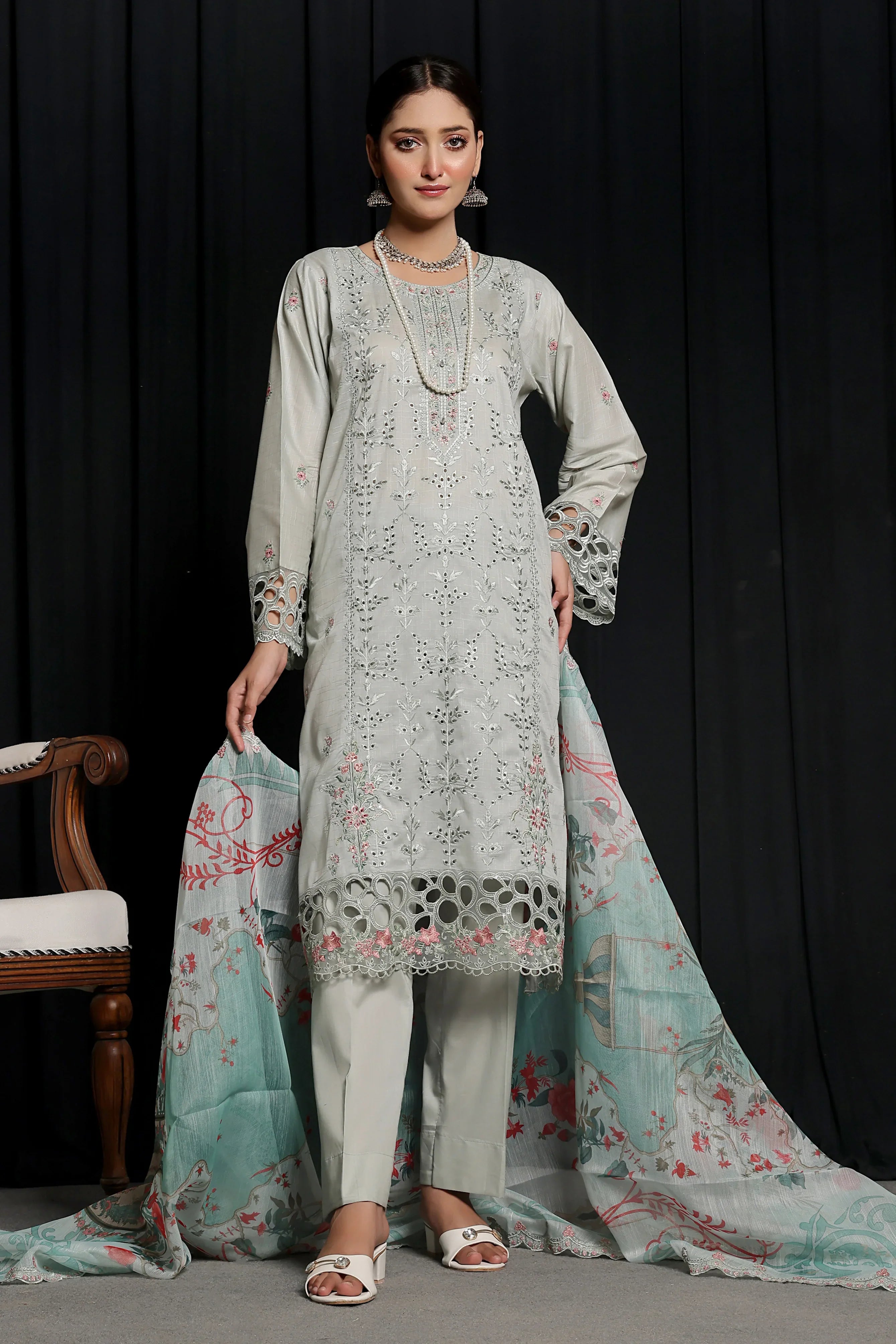 Dressline 3 Piece Emb Chikankari Lawn Suit 540