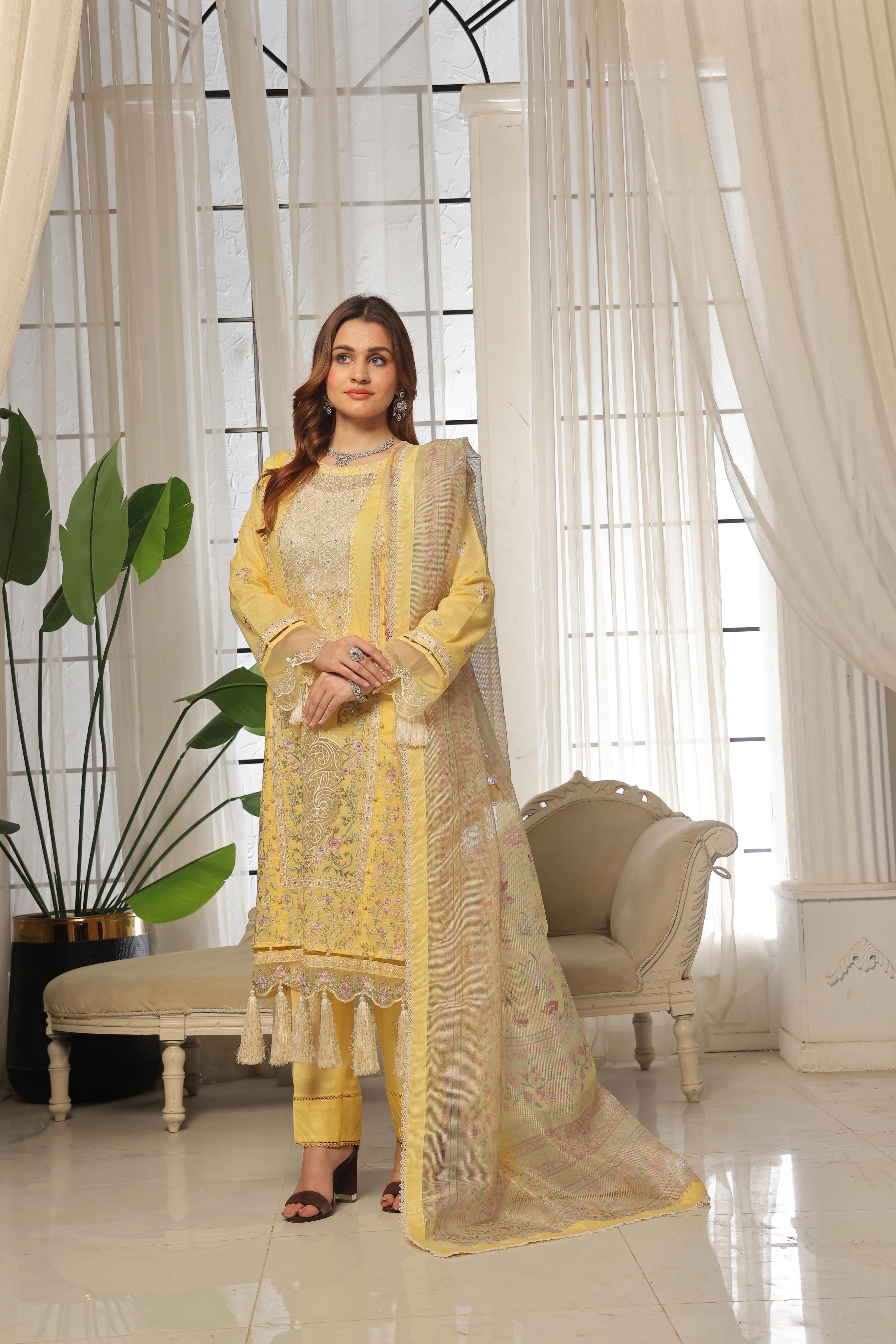Dressline Launching New Un Stitched 3 Pcs Emb Lawn Zari Collection