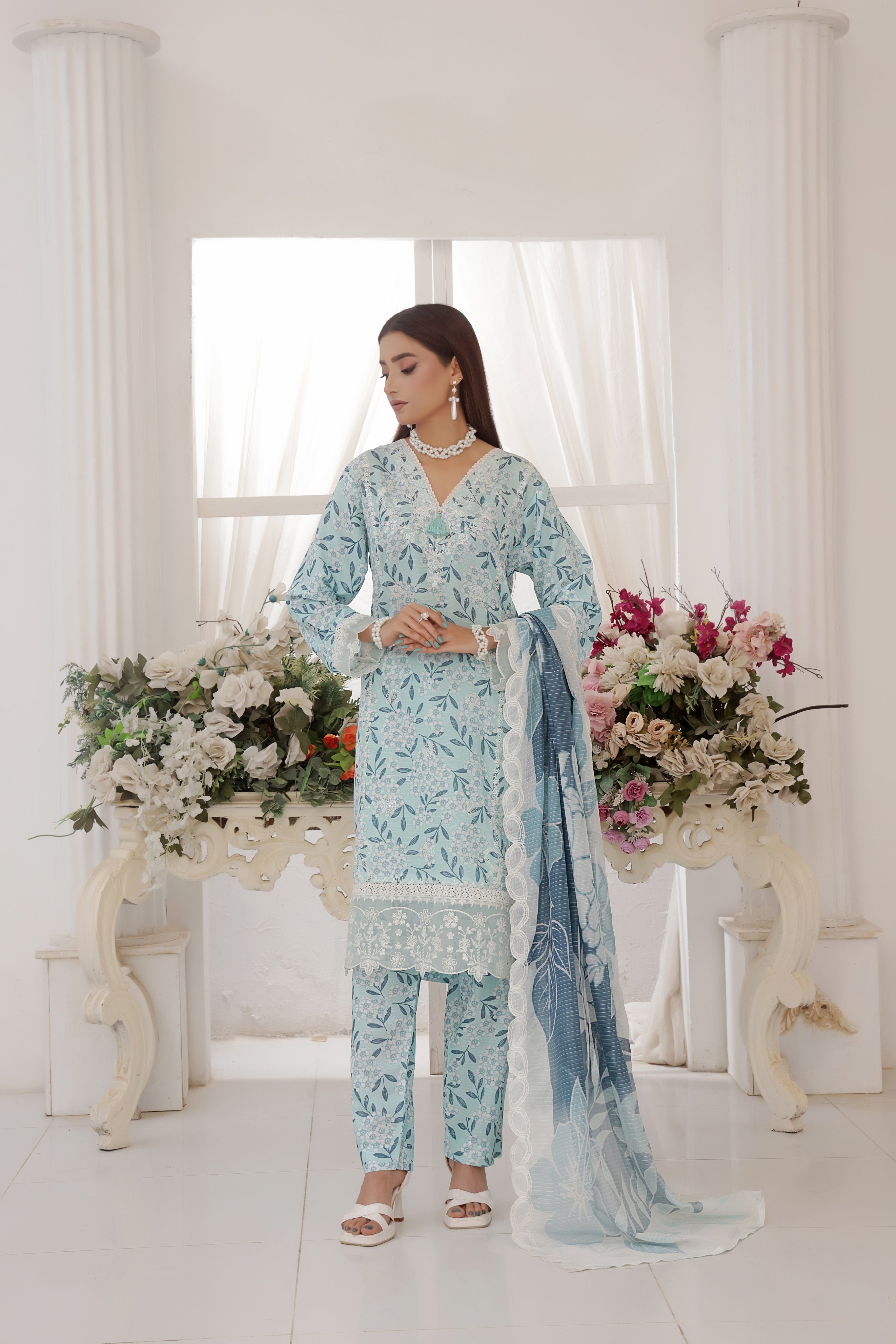 Zarnaz By Dressline Stitched 3 Piece Emb PP Staple Summer Collection'2025-zarnaz-pp-whiteblue-3pcStitched