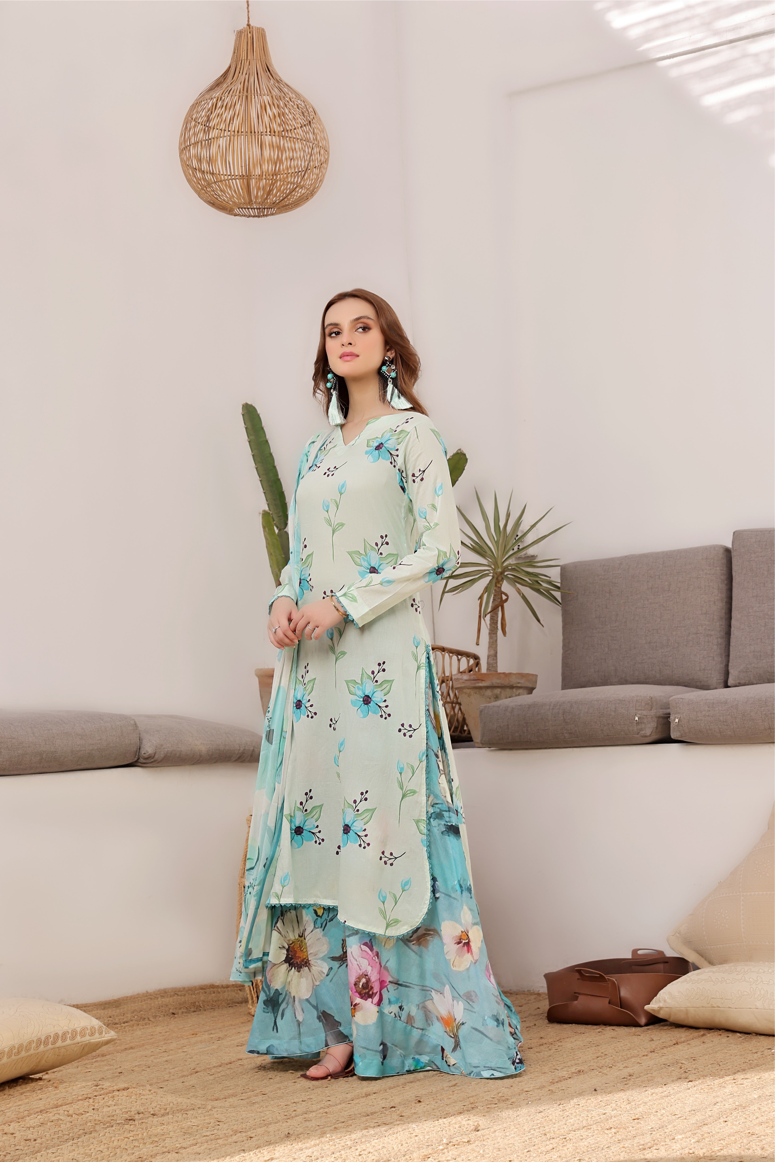 Feathers Unstitched 3 Piece Digital Printed Lawn Summer Suit-GARCIA-FT405