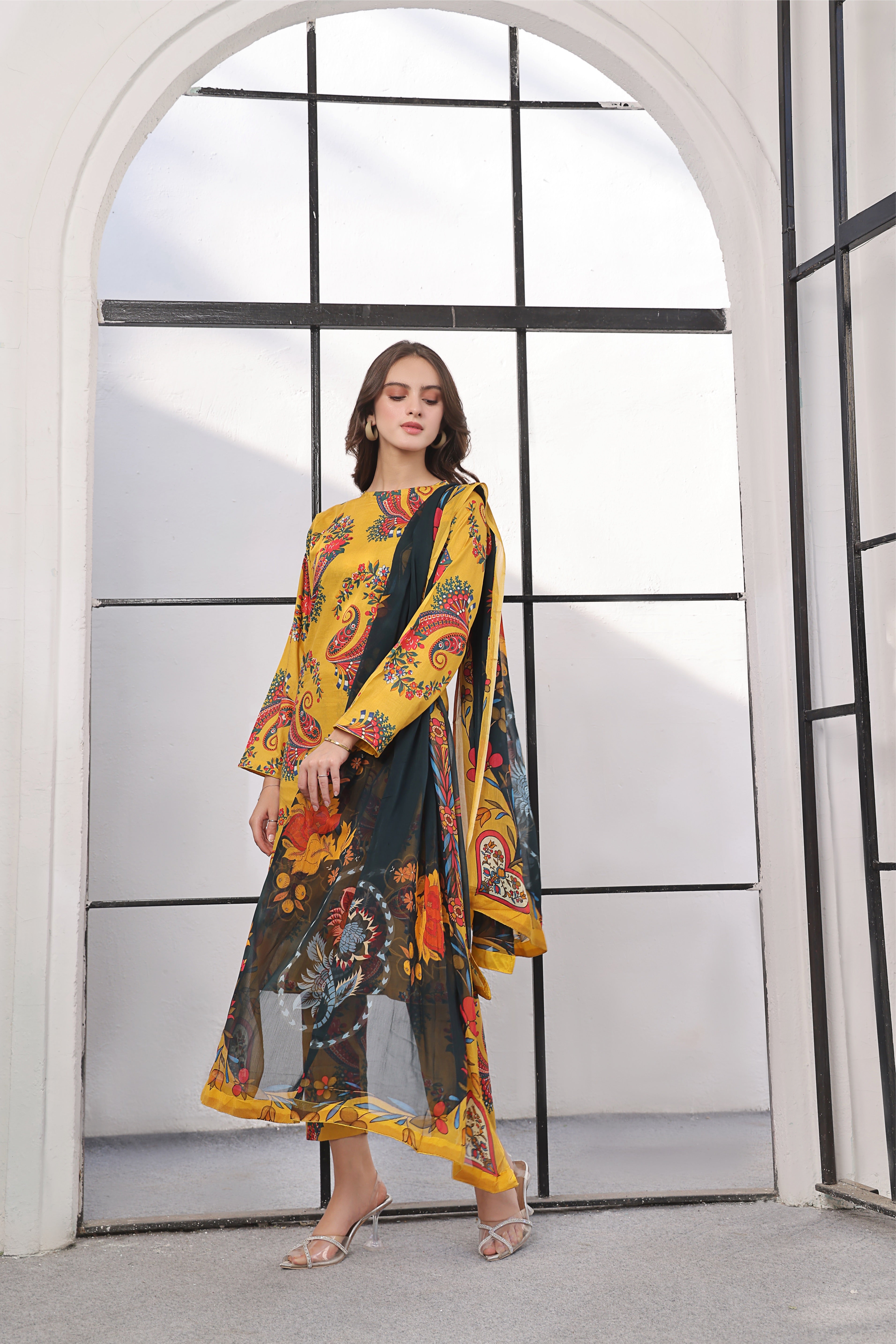 Feathers Unstitched 3 Piece Digital Printed Lawn Summer Suit-MISANDEI-FT361
