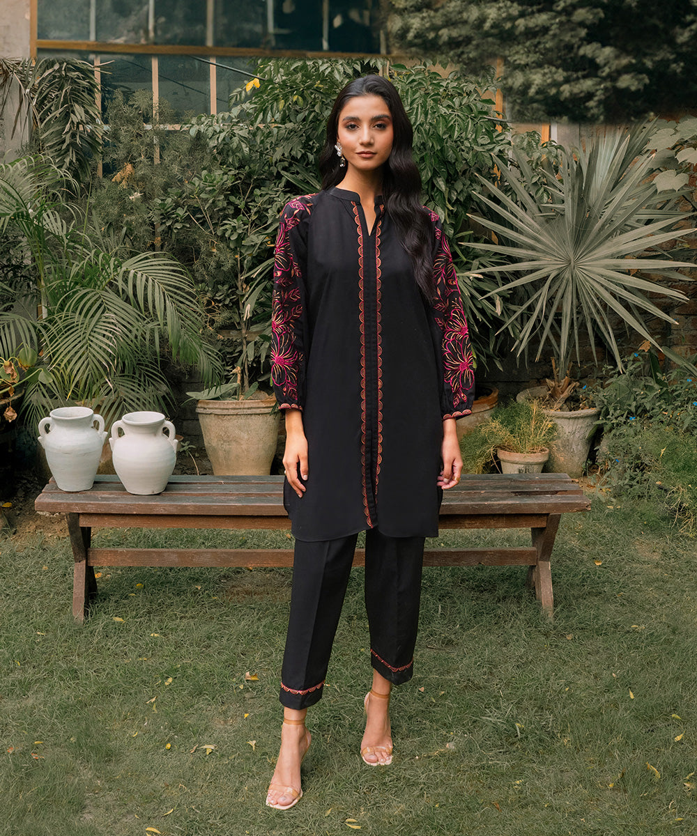 Rozmara By Kross Kulture Stitched 2PC - Khaddar Solid Suit Suit-0001256-XSM-BLK