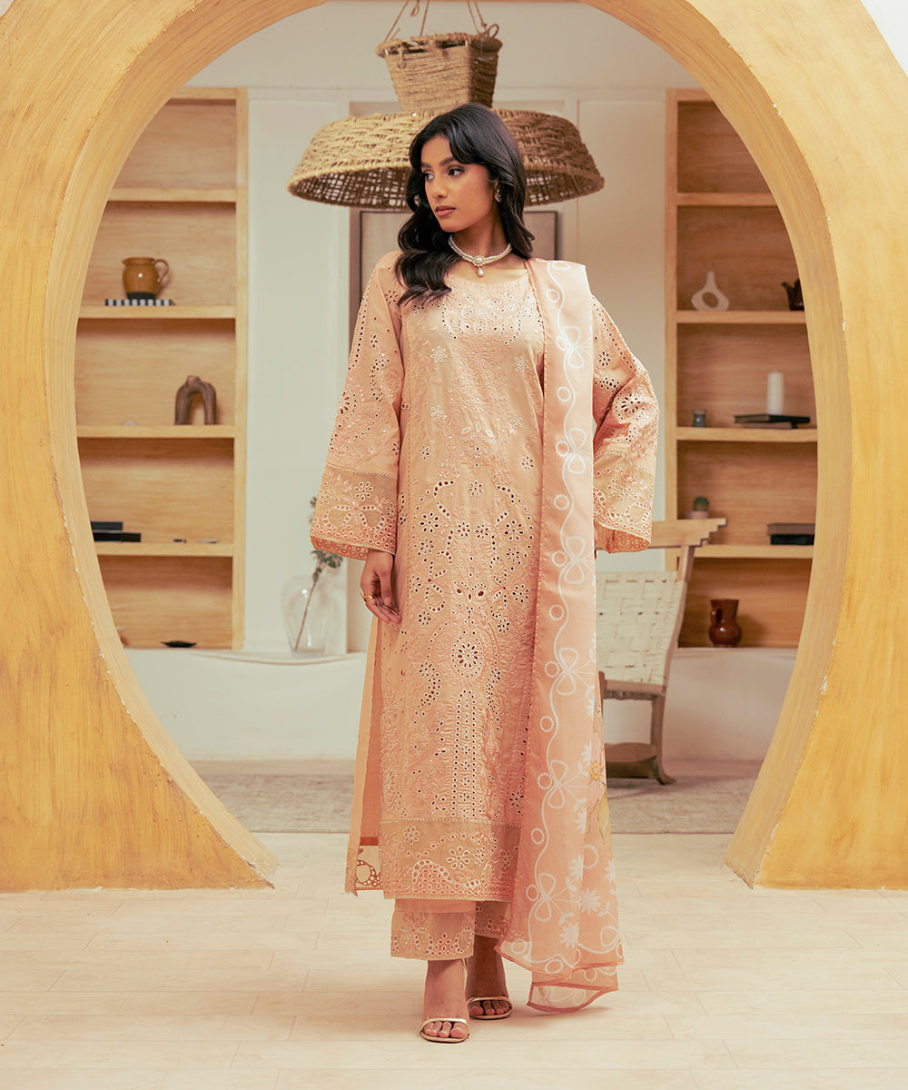 Vasl Pre Winter By Kross Kulture Stitched 3PC - Embroidered Cambric Suit Suit-0001697-SML-PNK