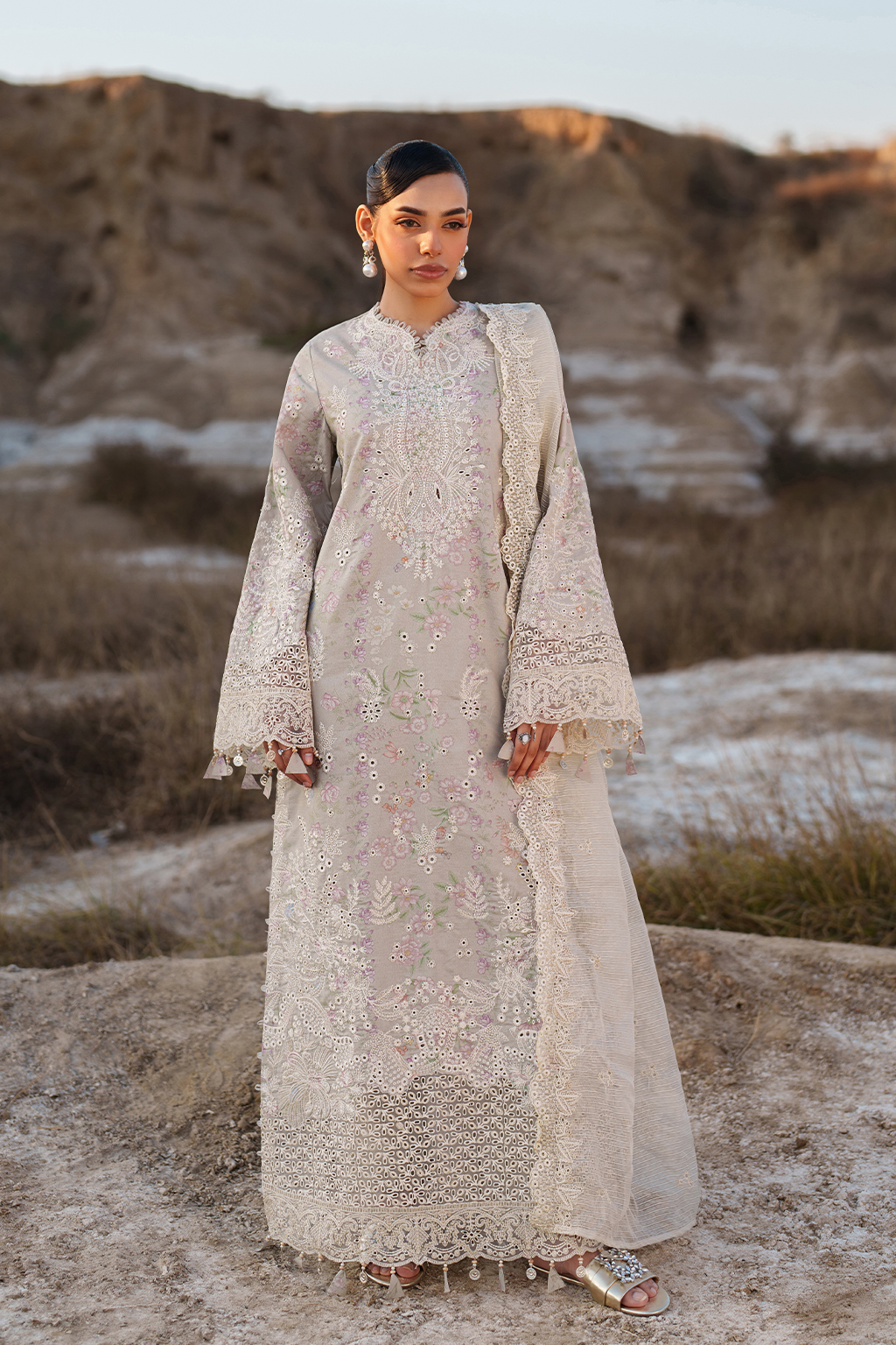 Sunlit Groove By Emaan Adeel Unstitched 3 Piece Luxury Lawn Suit-Mehves