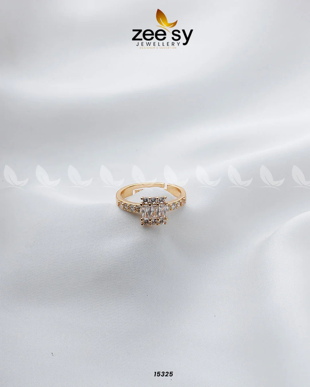 Zeesy Exclusive Zircon Ring