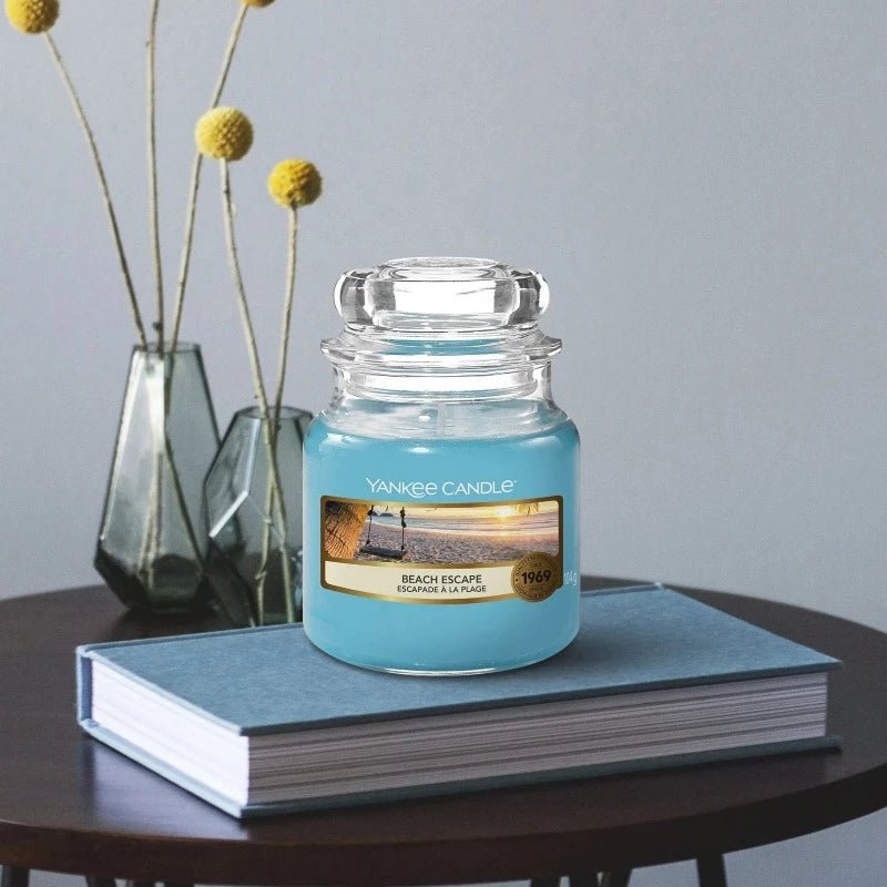 Yankee Candle Classic Medium Jar Beach Escape 411G