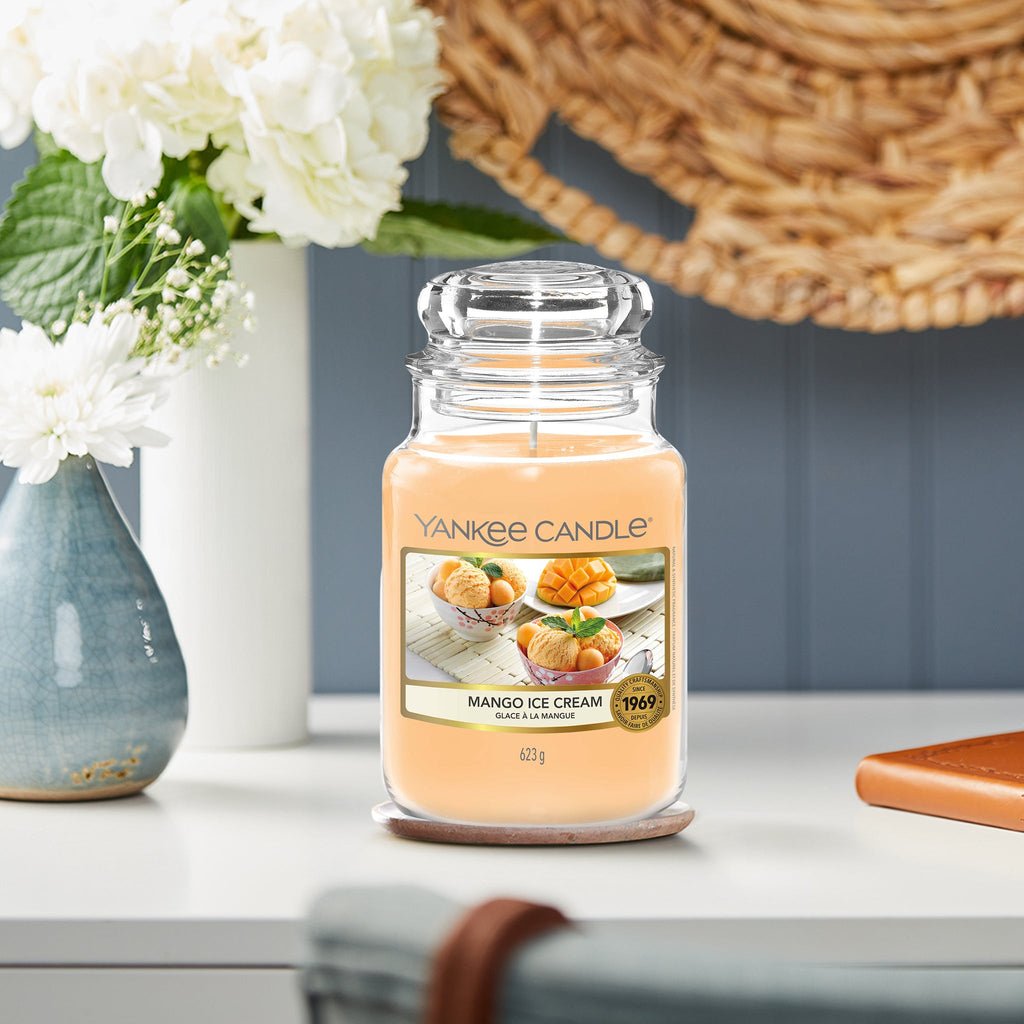 Yankee Candle Classic Medium Jar Mango Ice Cream 411G