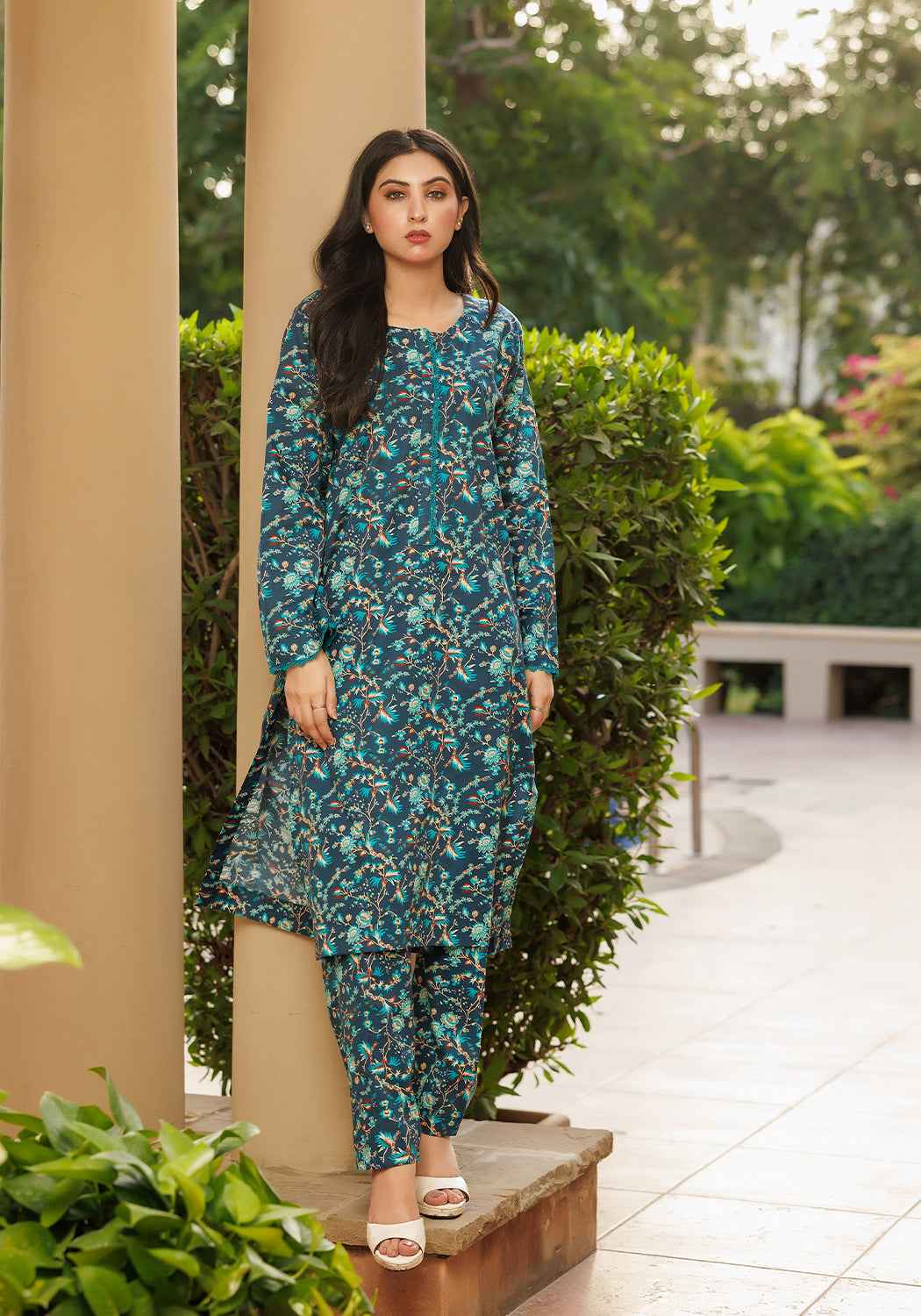 Zarasi.Pk Stitched 2 Piece Printed Lawn Collection'2025-Midnight Aztec