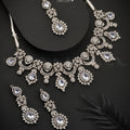 Zeesy Chrysanthemum Necklace