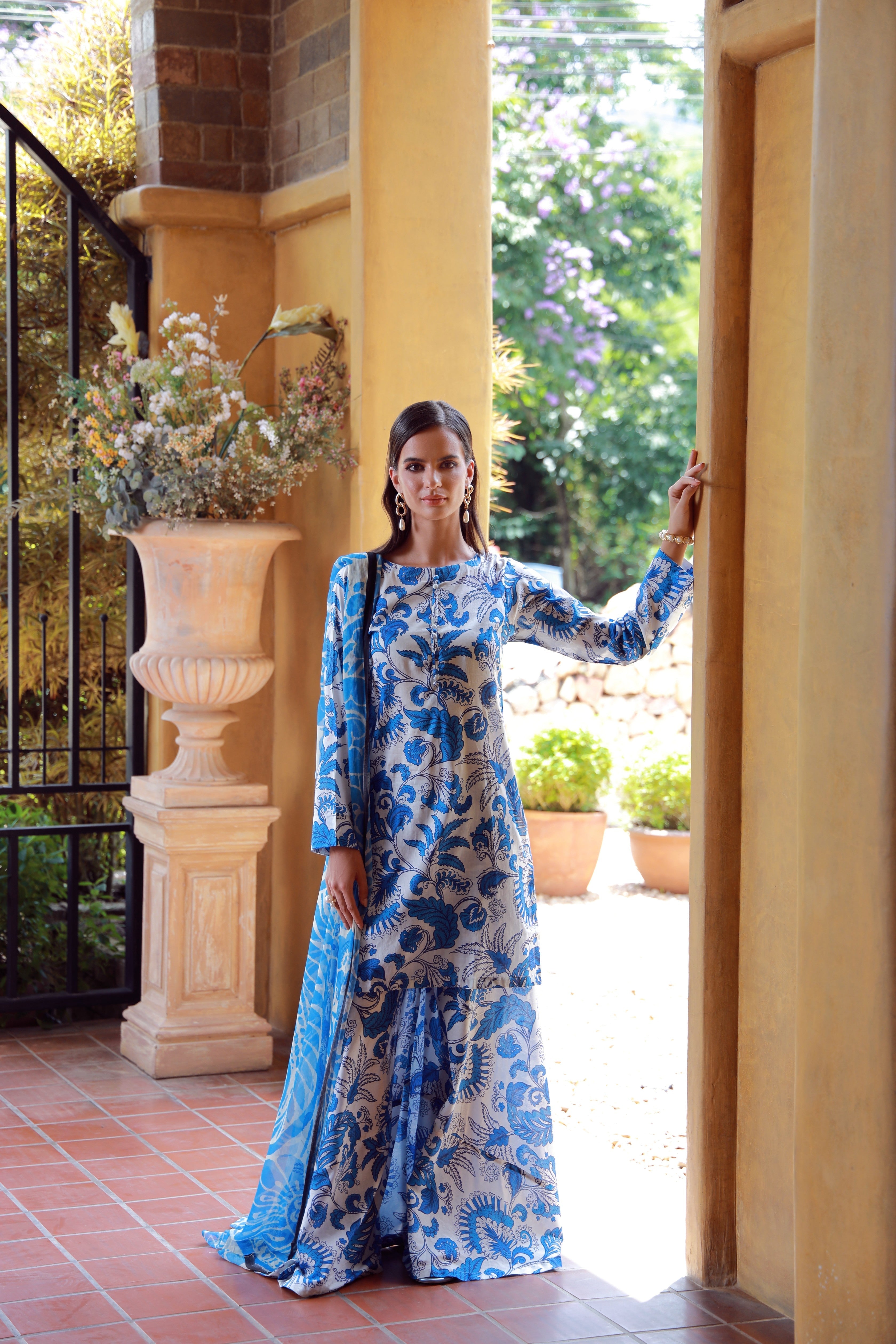 Feathers Unstitched 3 Piece Digital Printed Lawn Summer Suit-MARVINA-FT541