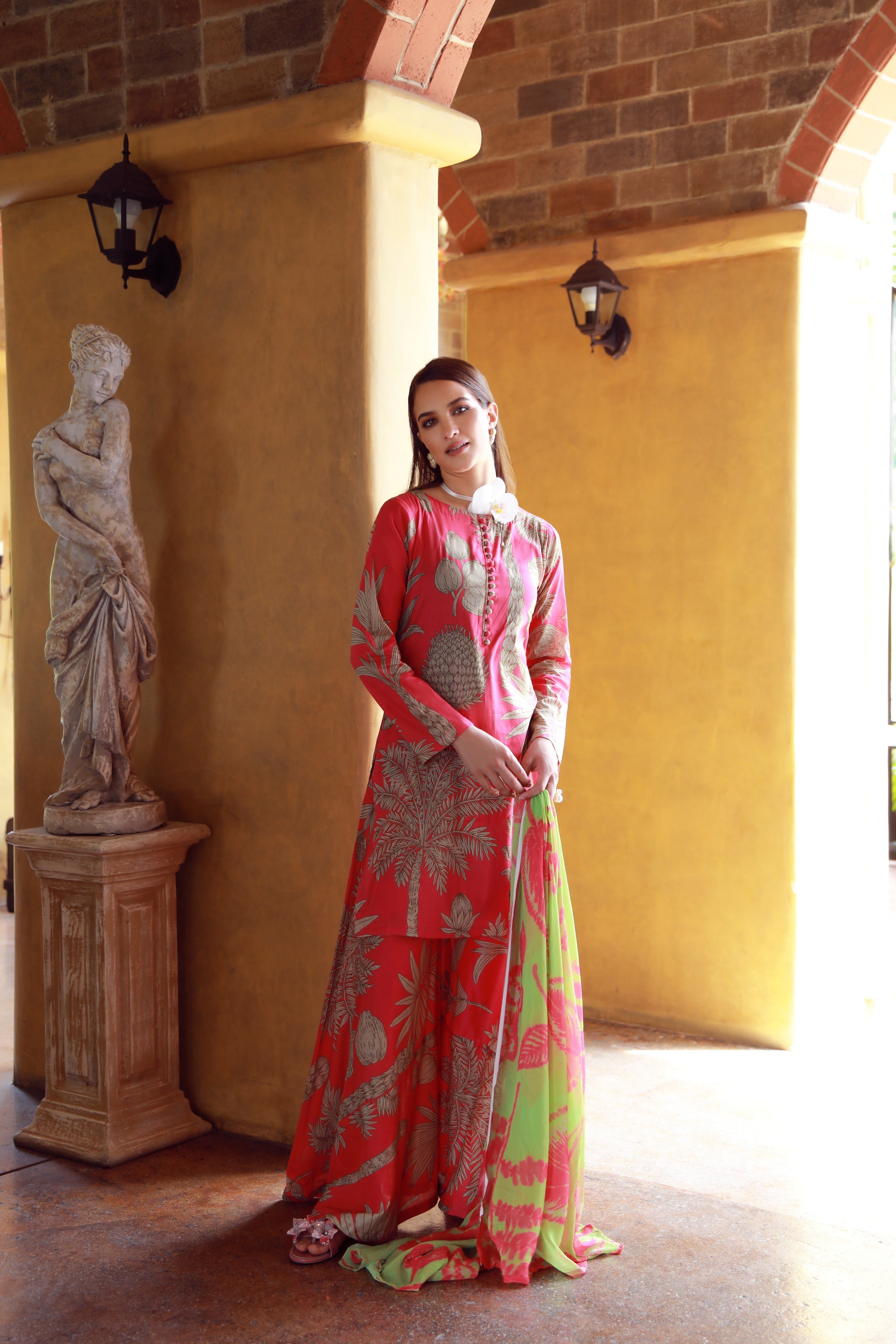 Feathers Unstitched 3 Piece Digital Printed Lawn Summer Suit-PEONYX-FT532