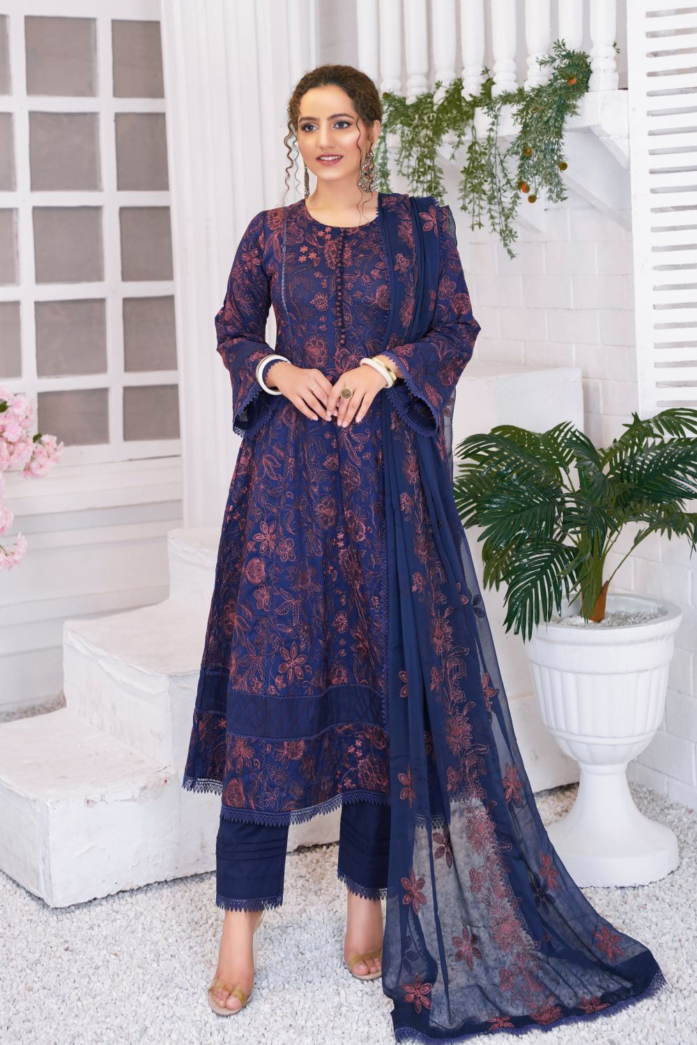 Threads & Weaves Unstitched 3 Pc Embroidered Lawn Suit-03