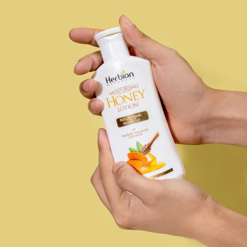 Herbion Moisturizing Honey Lotion 100Ml - Natural Skin Moisturizer