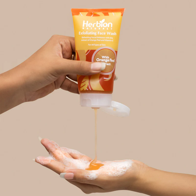 Herbion Orange Exfoliating Facewash 100Ml