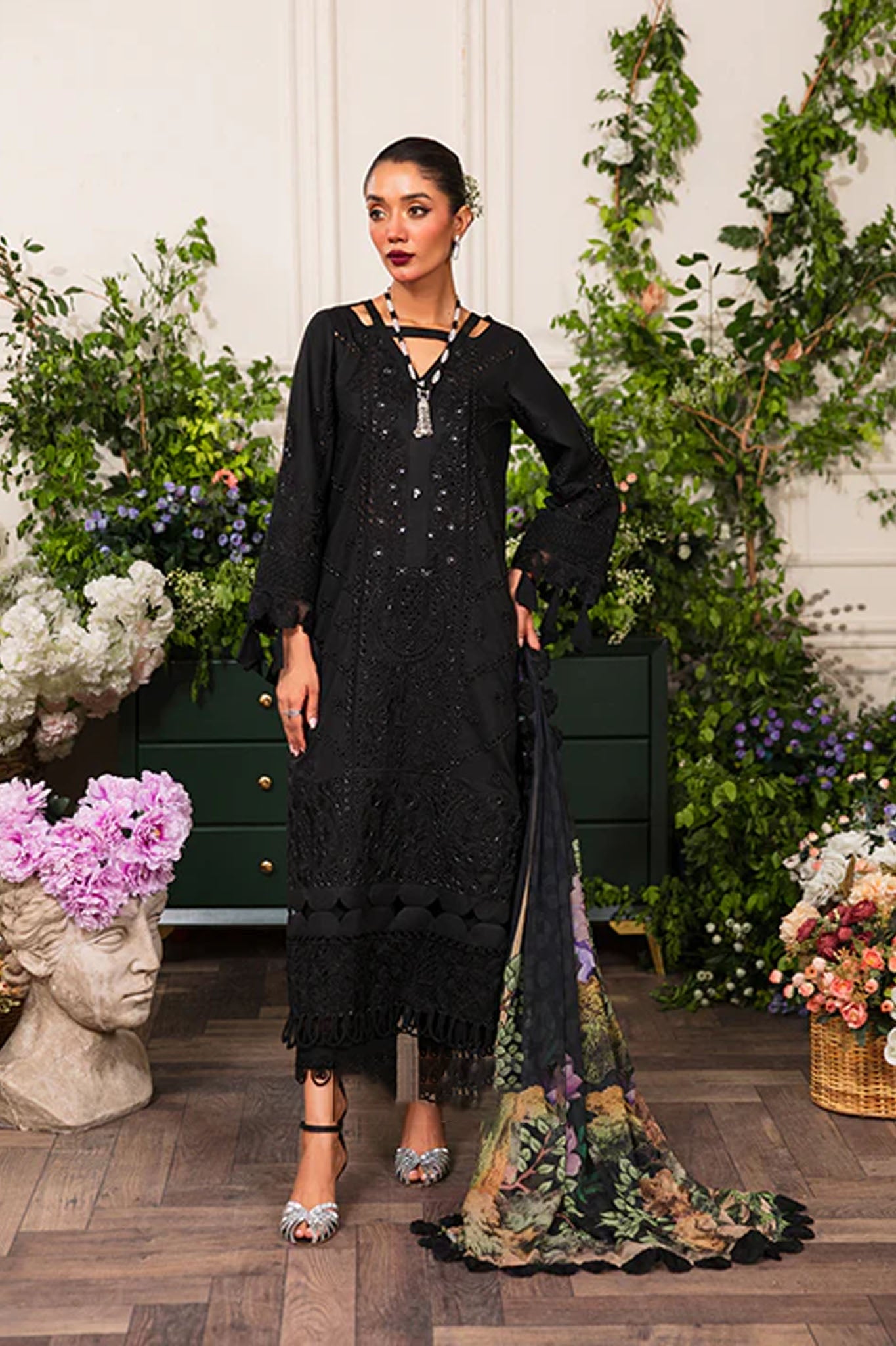 Pairi Daeza By Nine Needles Unstitched 3 Piece Luxury Lawn Collection'2025-Lustre-NL-04