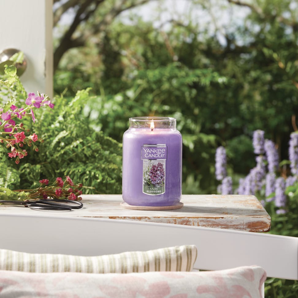 Yankee Candle Lilac Blossoms 368G