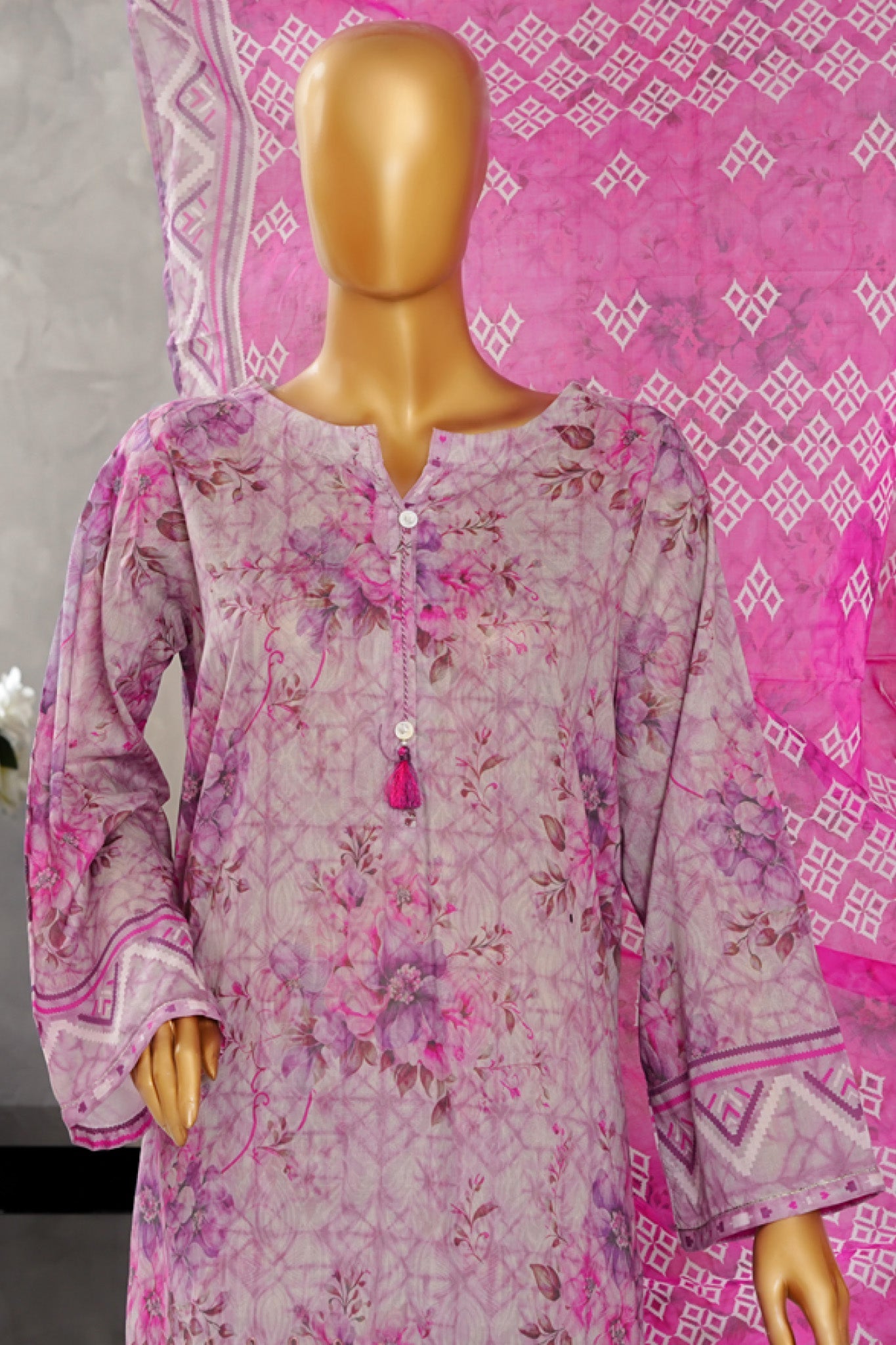 Aashkaar By HZ Stitched 3 Piece Emb Lawn Vol-06 Collection'2025-LPE-519