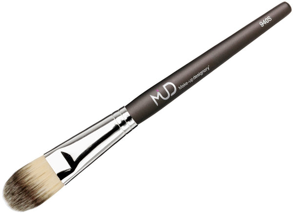 Mud Brush #940s Foundation