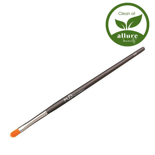 Mud Brush # 930 Concealer