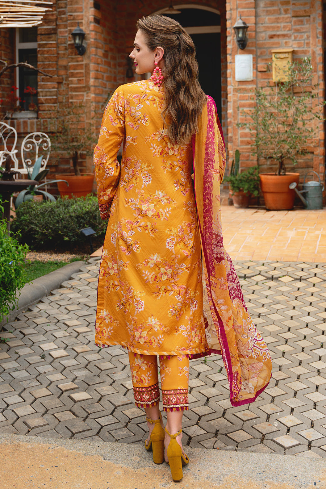 The Enchanted Garden By Gulaal Unstitched 3 Piece Luxury Lawn Collection'2025-FLORENCE (GL-L-24V2-02)