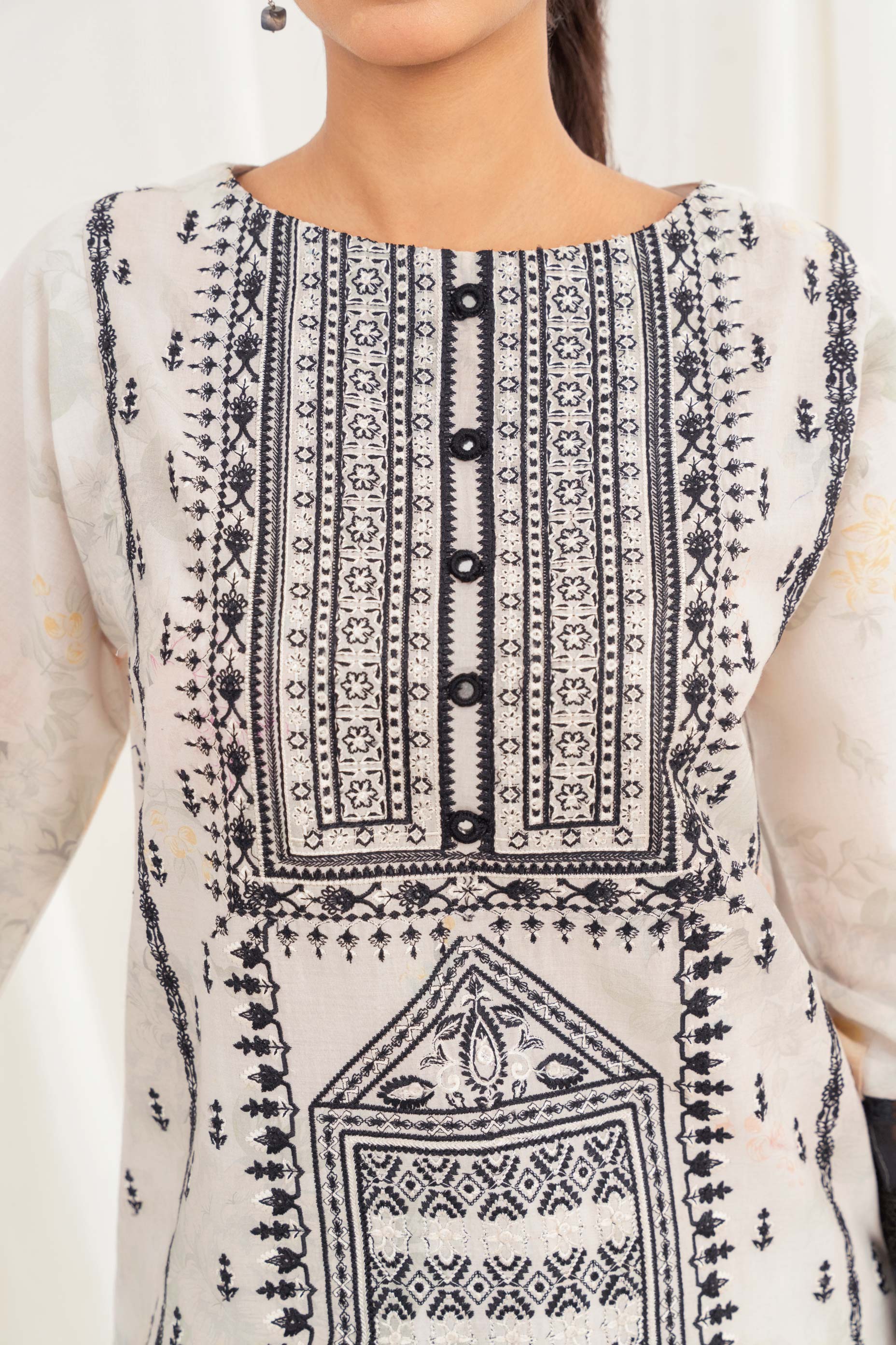 Aayra Stitched Summer Collection'2025-AY1851 - Ivory Noir