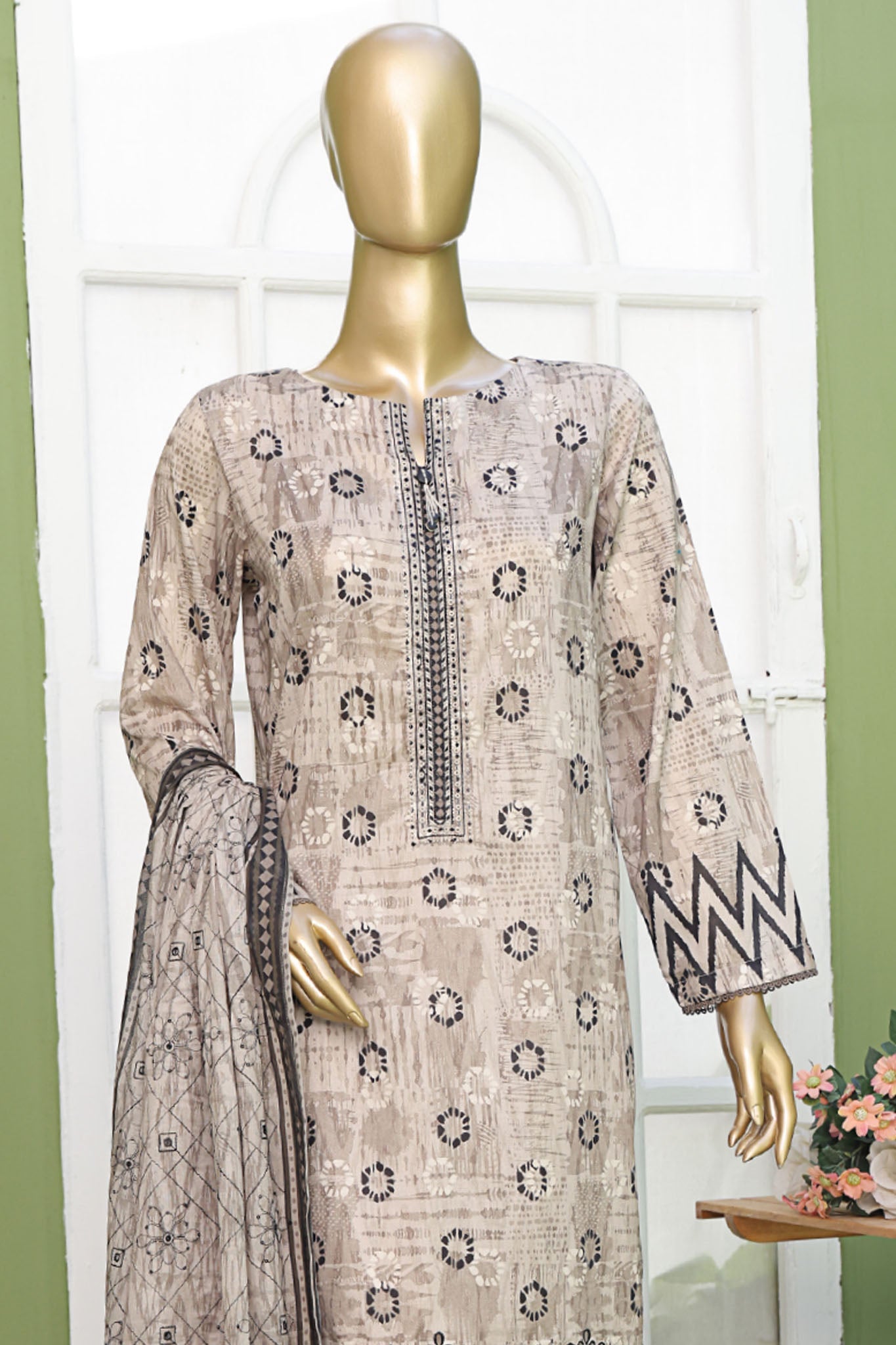 Elite By HZ Unstitched 3 Piece Emb Lawn Collection'2025-EC-211