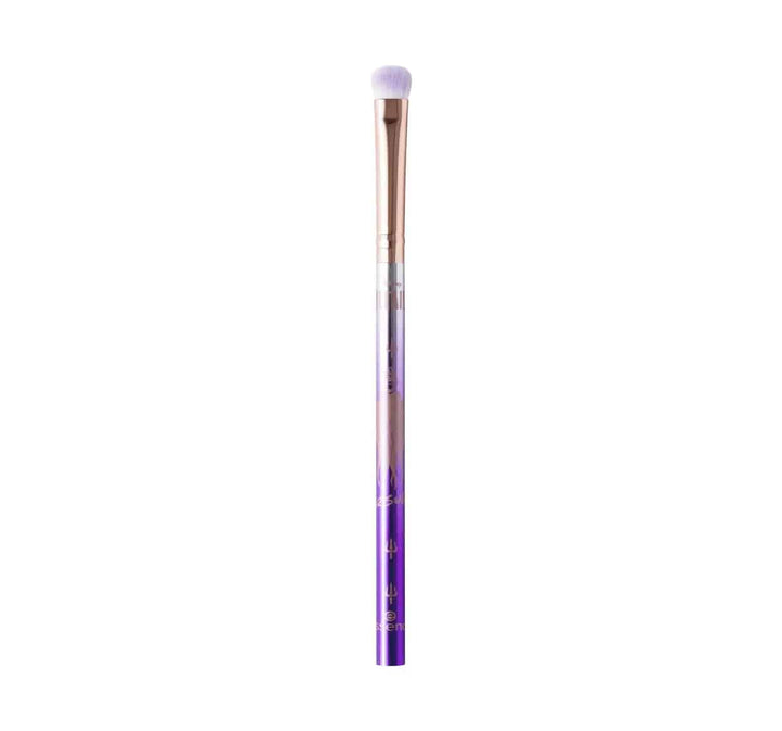 Essence Disney Villain Evil Queen Ursula Eyeshadow Brush - My Store
