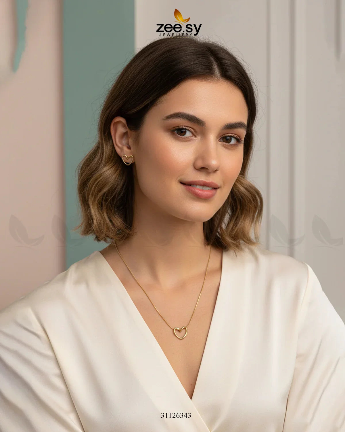 Zeesy Hallow Heart Pendant Set