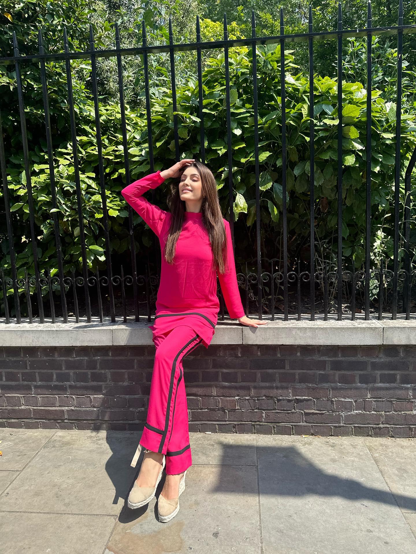 Manahils Stitched Co Ords Pink Co-Ord Set With Strip