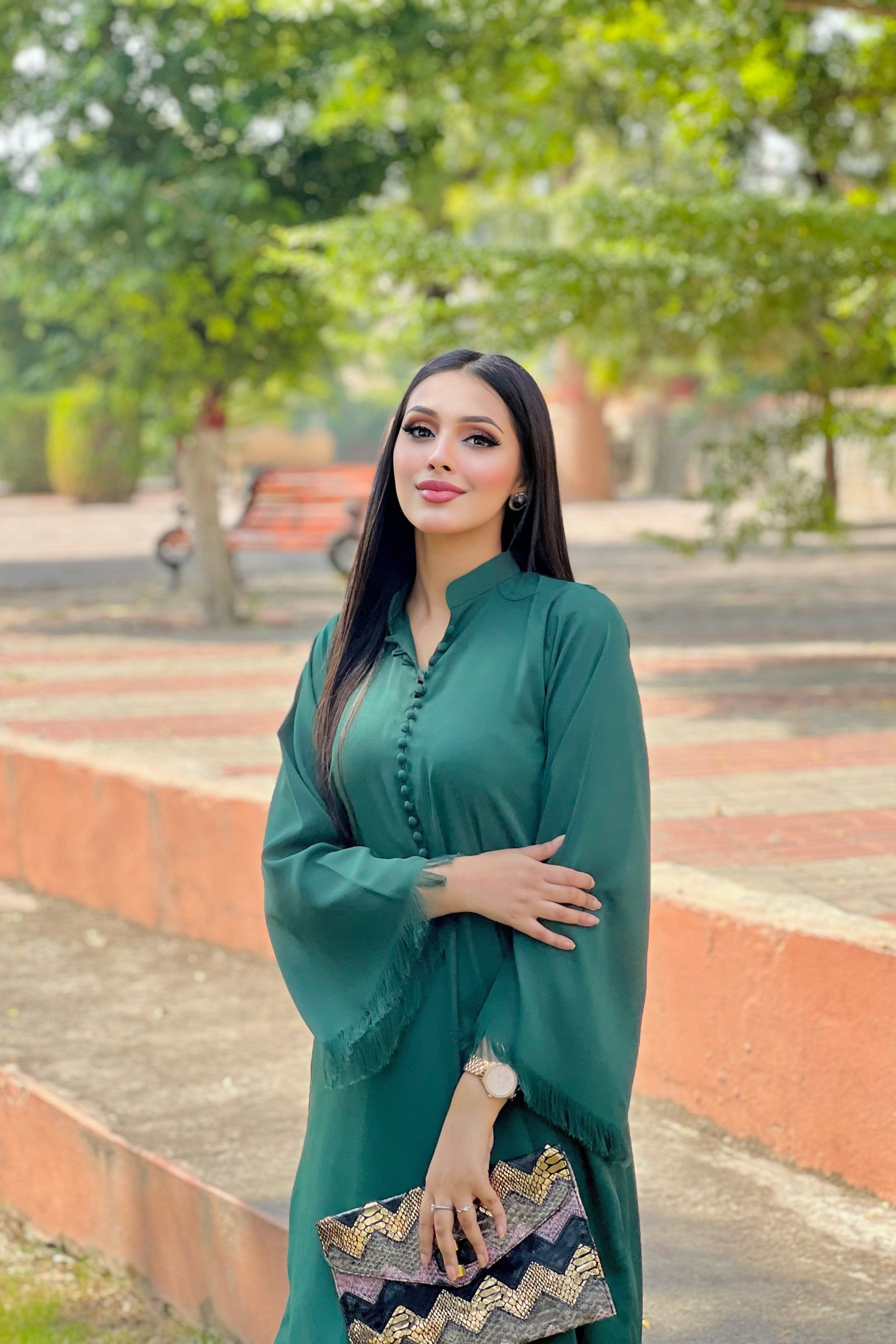 Manahils Stitched Green Button Set??