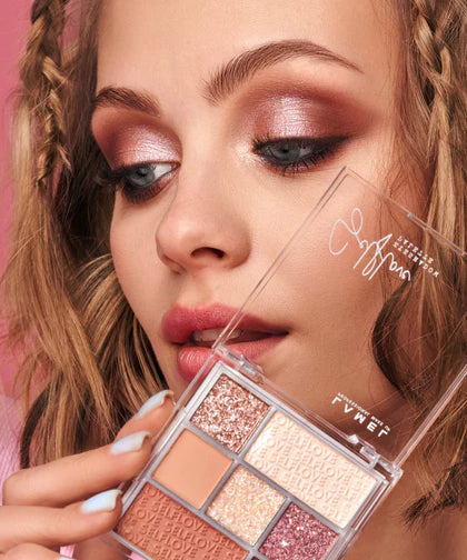 Lamel - Selflove Eyeshadow Palette №401