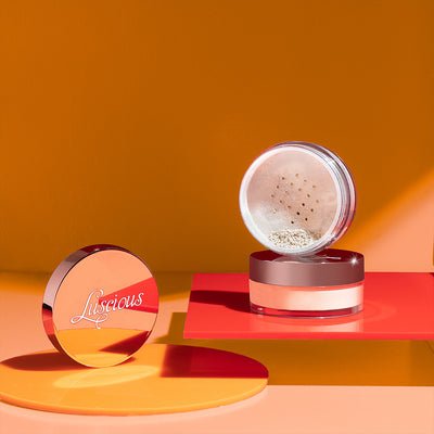 Luscious Soft Light Brightening Powder Banana