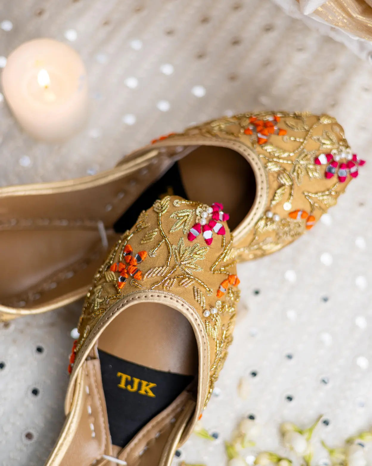 TJK Designs Khussa Suit-Gul-e-Rang Khussa